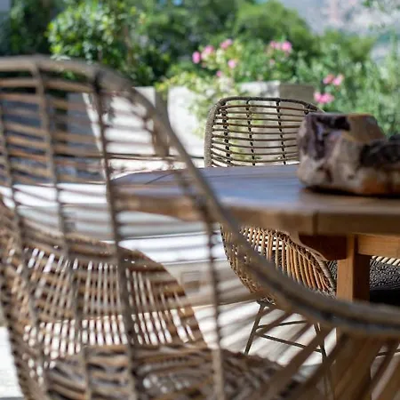 Arterravilla, A Hidden Sanctuary. * Makriotika